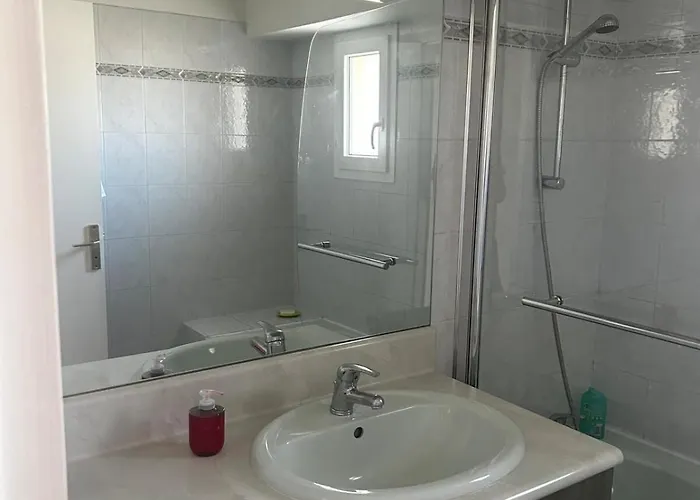 アパート Les Jardins Du - View 3 エクスレバン