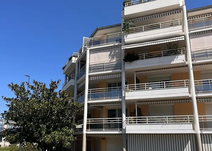 Les Jardins Du - View 3 アパート